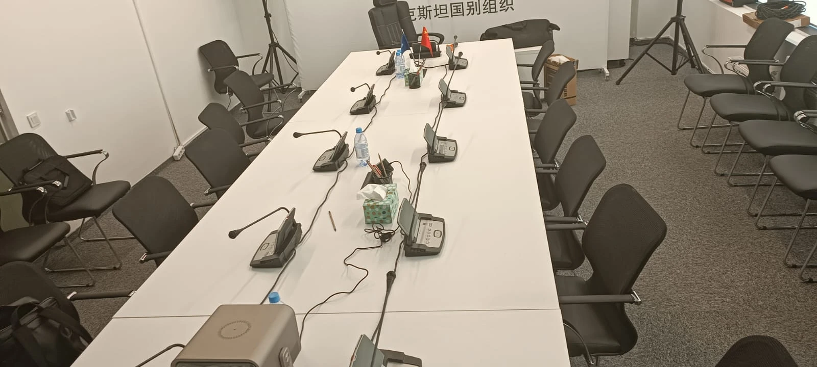 Конференц-оборудование в аренду в Астане — prof konferents mikrofony arenda astana