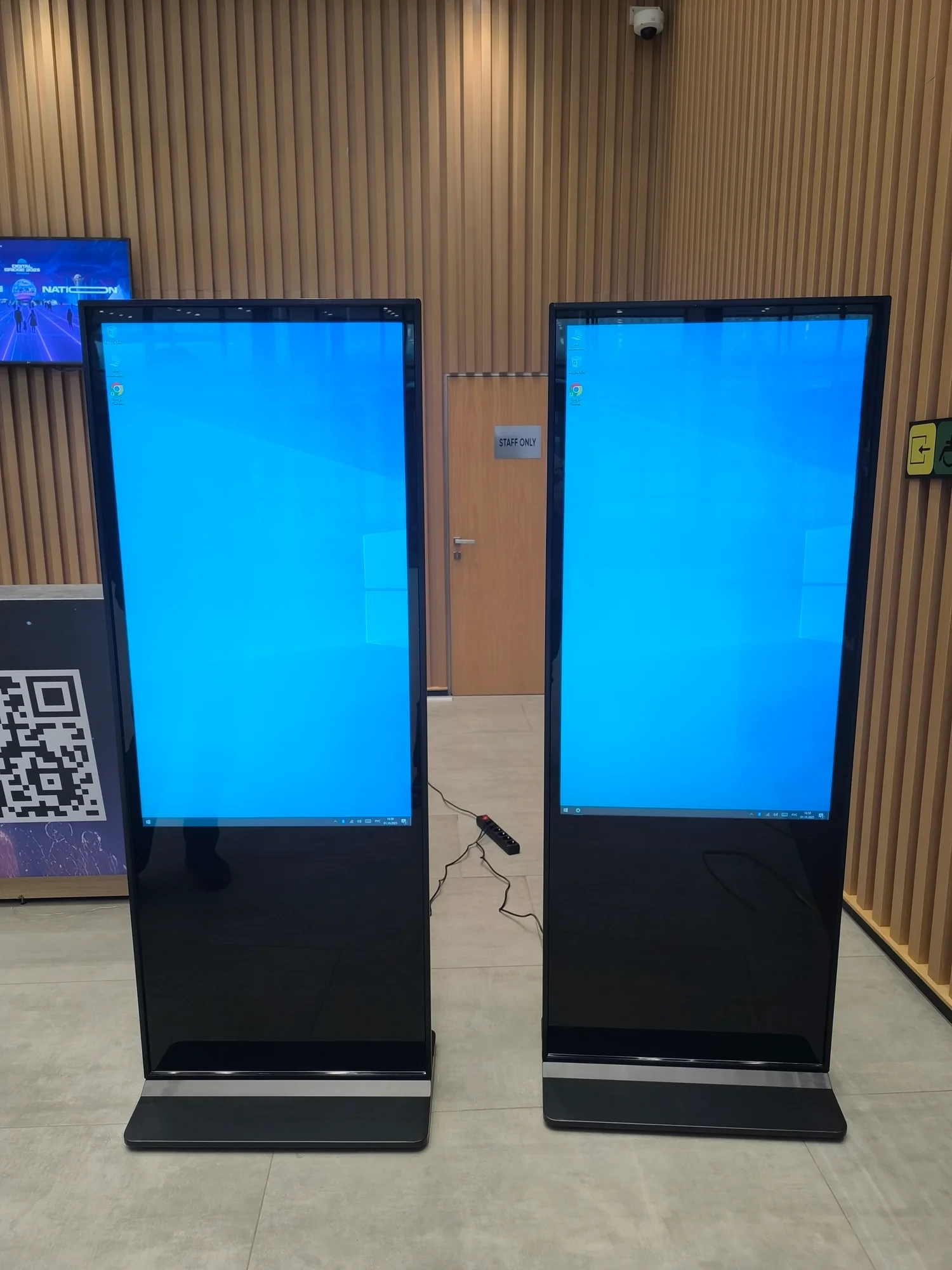 Тачскрины и интерактивные панели в аренду в Астане — interaktivnaya panel dlya konferentsiy astana