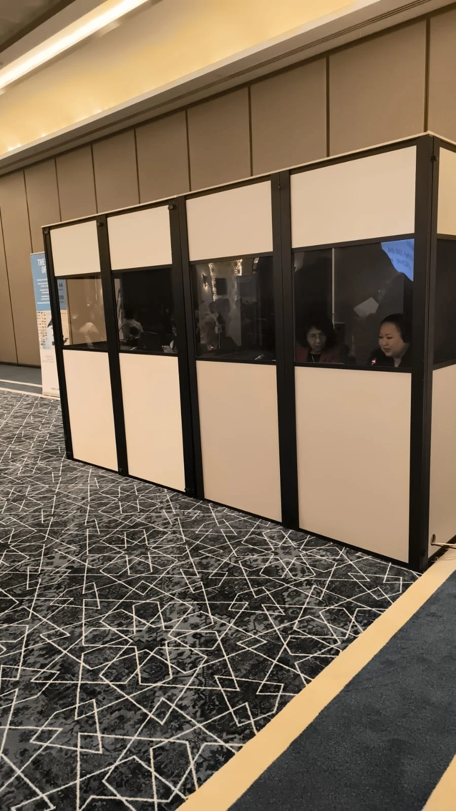 Оборудование для синхронного перевода в Астане — oborudovanie dlya mezhdunarodnyh konferentsiy astana